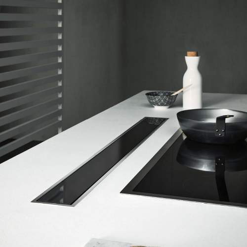 SW24_Downdraft_Schwarz_120cm_Detail2